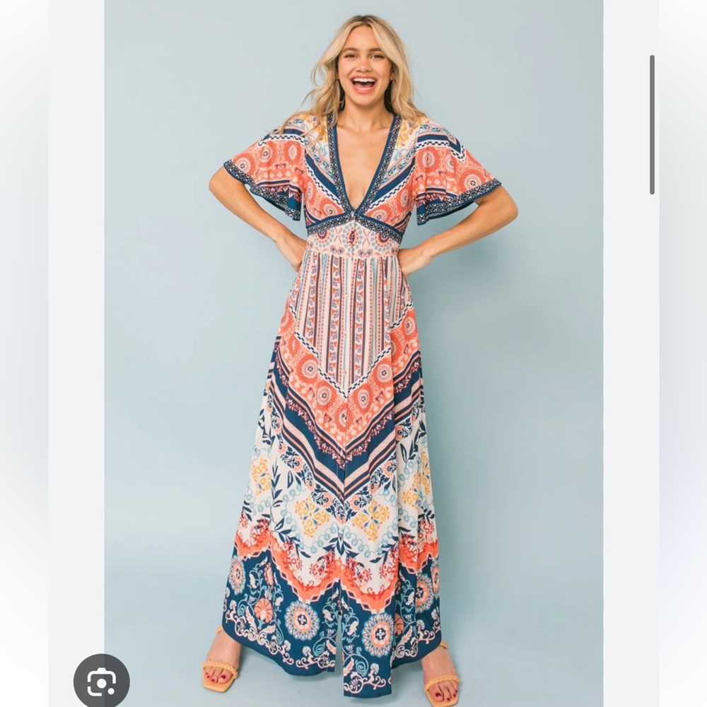 ISO this flying tomato dress, size M!!